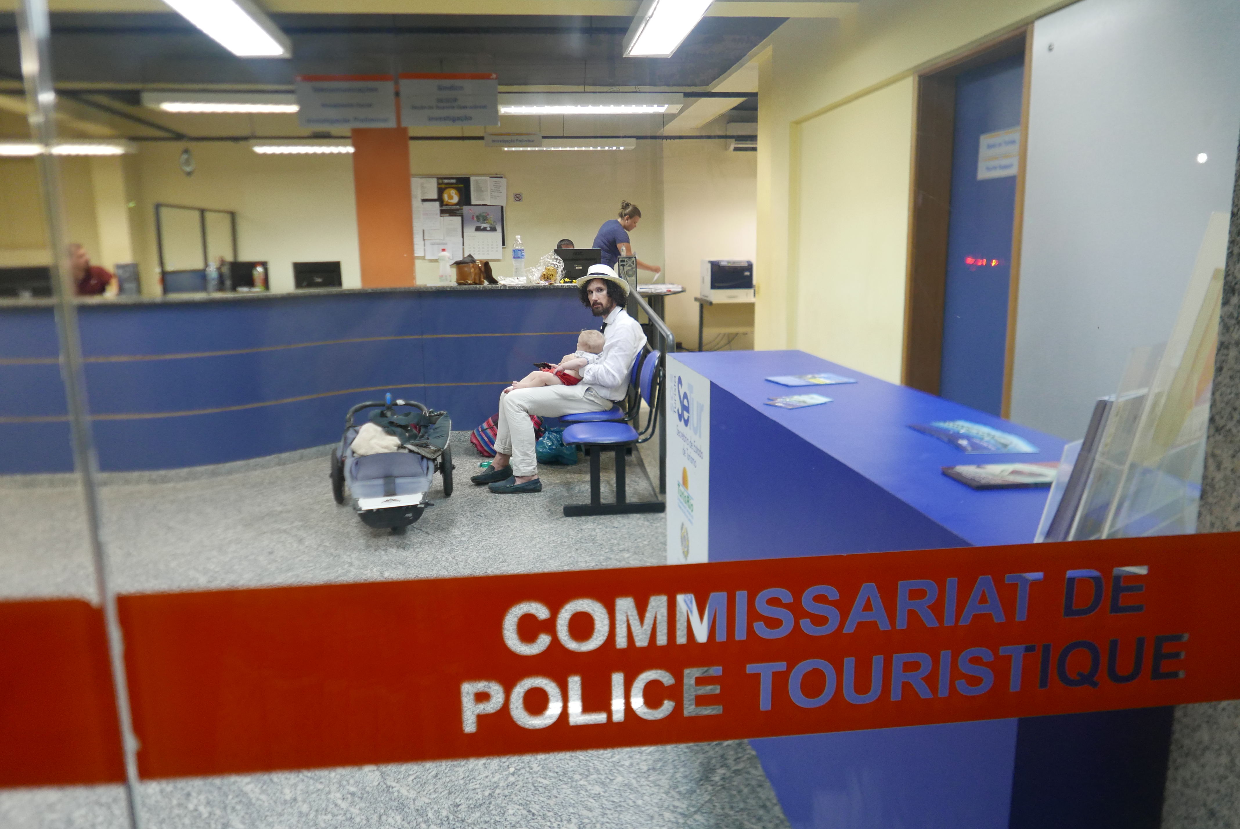 Julian Blaue after the assault at the Rio Tourist Police Office, Rio de Janeiro, Christmas Eve 2015